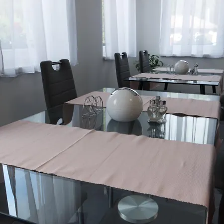 Oda ve Kahvaltı Gabriella Panzio 4*